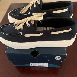 Sperry Bahamas3 Black Canvas Platform boat shoes new in box, memory foam